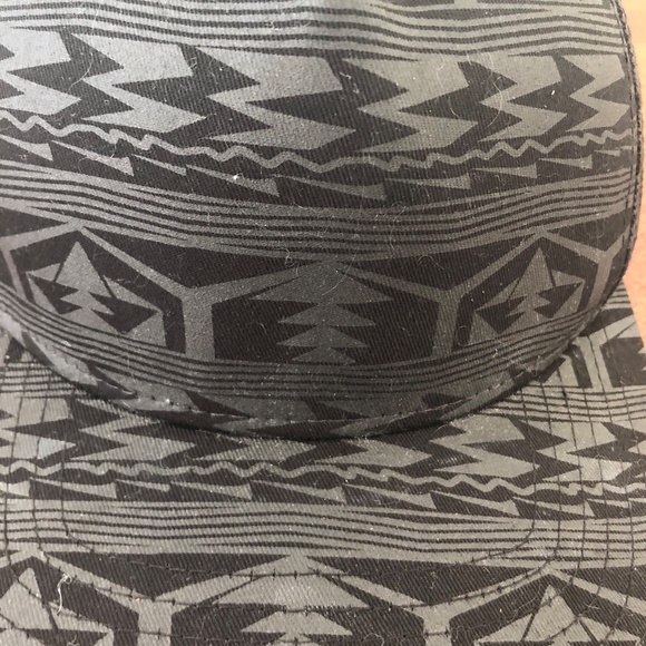 Original Chuck Hat / Cap - Picture 9 of 9